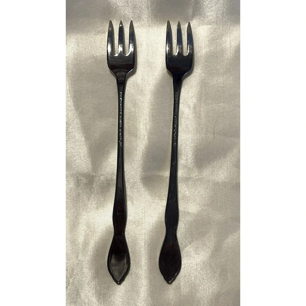 Set of‎ 2 Vintage Brushed Pattern Cocktail Forks 1981 Rogers Oneida Ltd